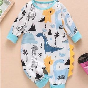 Adorable boys onesie with dinosaur spikes!